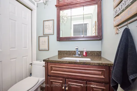 9 Waterloo Street, Fort Erie, ON L2A 3J6