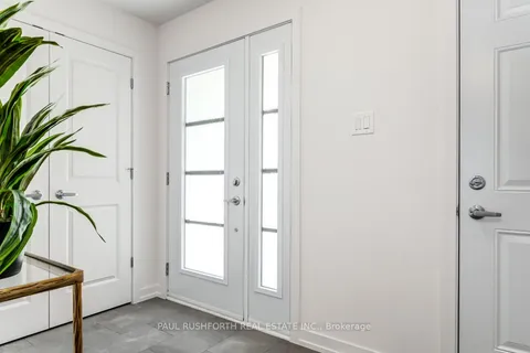 211 Peacock Drive, Russell, ON K4R 0A1