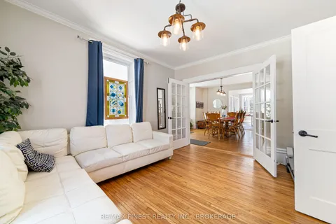 21 Centre Street, Prince Edward County, ON K0K 2T0
