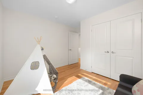 18 Heming Street, Brant, ON N3L 0M5