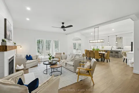 1030 Xavier Street, Gravenhurst, ON P0E 1G0