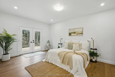 1030 Xavier Street, Gravenhurst, ON P0E 1G0