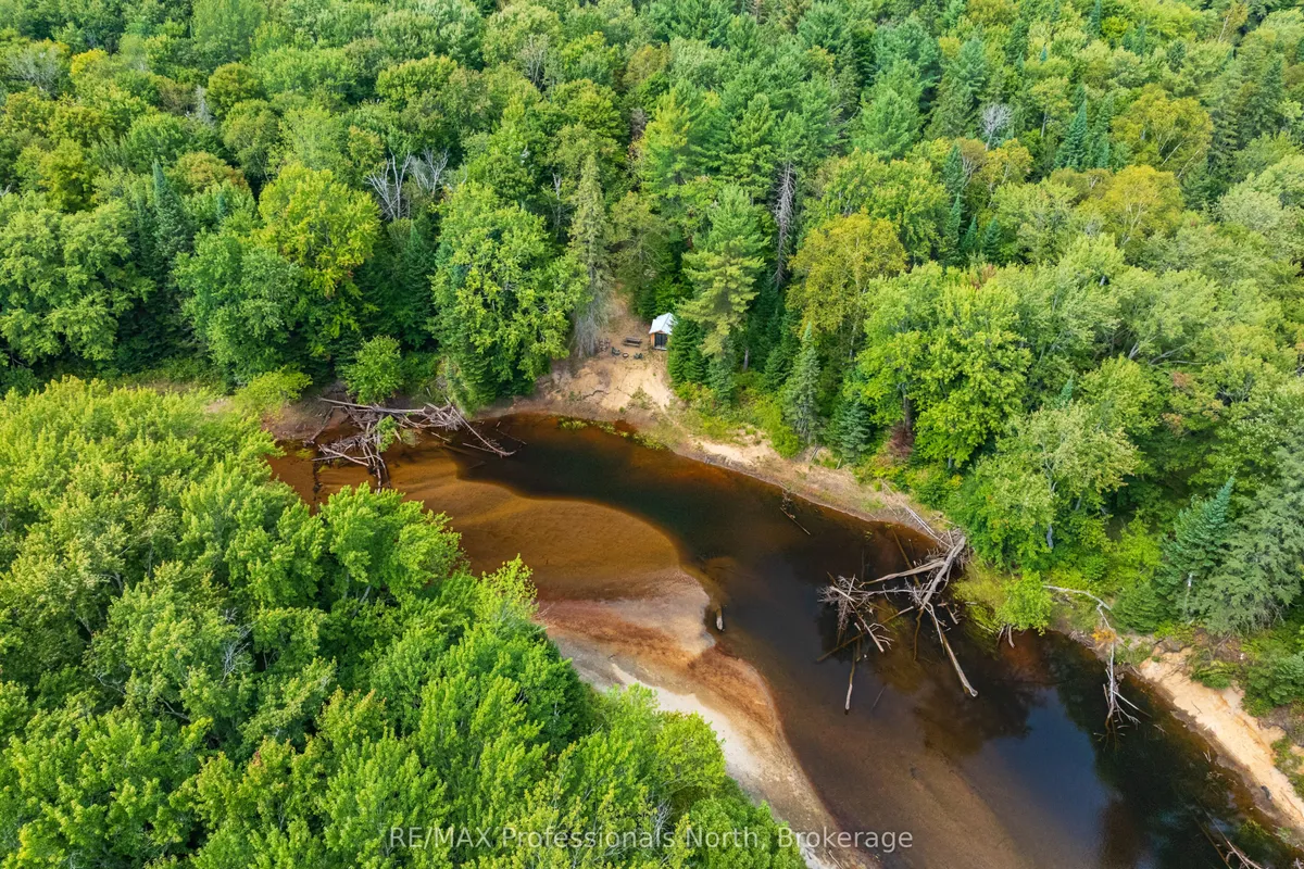 304 OLD NORTH Road, Huntsville, ON P1H 2J4