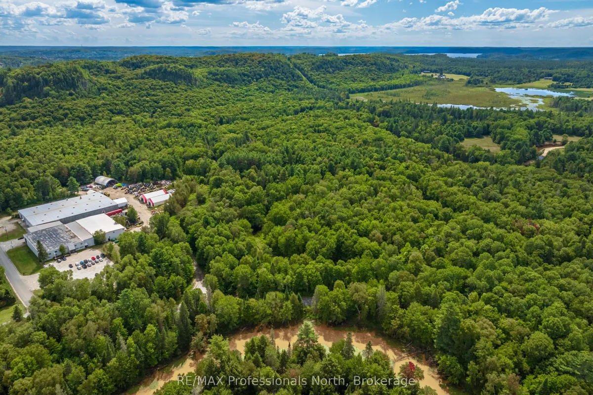 304 OLD NORTH Road, Huntsville, ON P1H 2J4