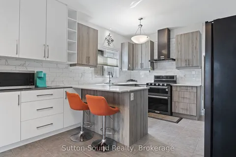 14 Lydia Lane, Brant, ON N3L 0H5