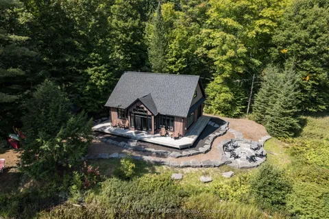 195 CHARLIES Lane, Huntsville, ON P0B 1M0