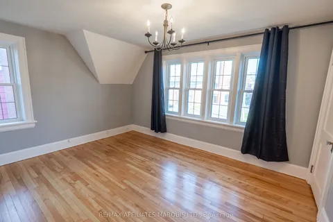 9 OLD ORCHARD Avenue, Cornwall, ON K6H 2H1