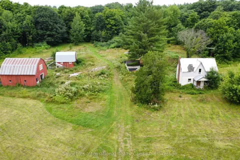 1316 Graham Road, Gravenhurst, ON P0E 1N0