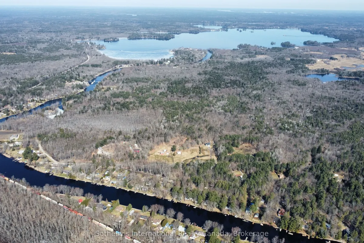 1316 Graham Road, Gravenhurst, ON P0E 1N0