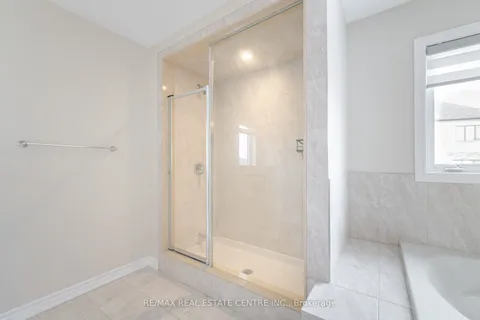 37 Pace Avenue, Brantford, ON N3S 0J2