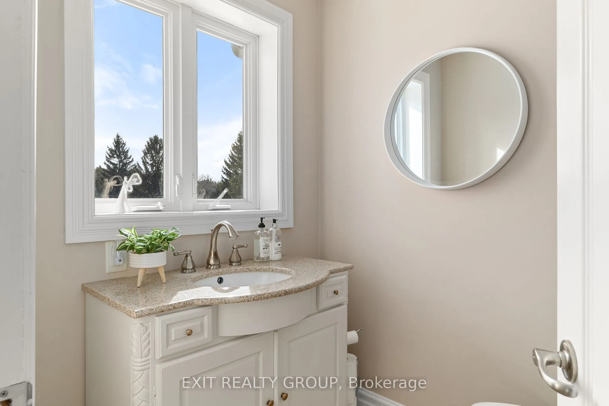 439 Oak Lake Road, Quinte West, ON K0K 3E0