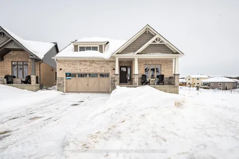 65 Eaglecrest Avenue, Huntsville, ON P1H 0G5