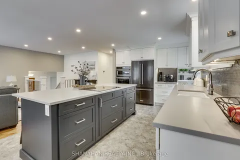 73 Sunset Avenue, Warwick, ON N0M 2S0