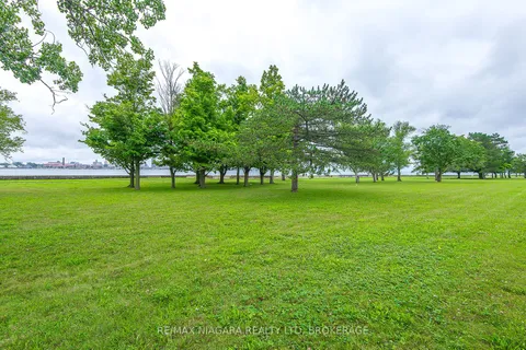 140 LAKESHORE Road, Fort Erie, ON L2A 1B2