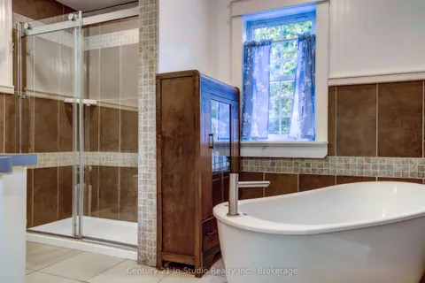25 Maple Golf Crescent, Northern Bruce Peninsula, ON N0H 2R0