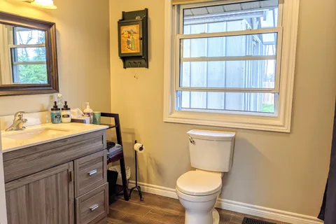 21 Pleasure Street, Kawartha Lakes, ON K0M 1G0