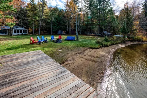 372 Featherston Lane, Tay Valley, ON K0G 1X0