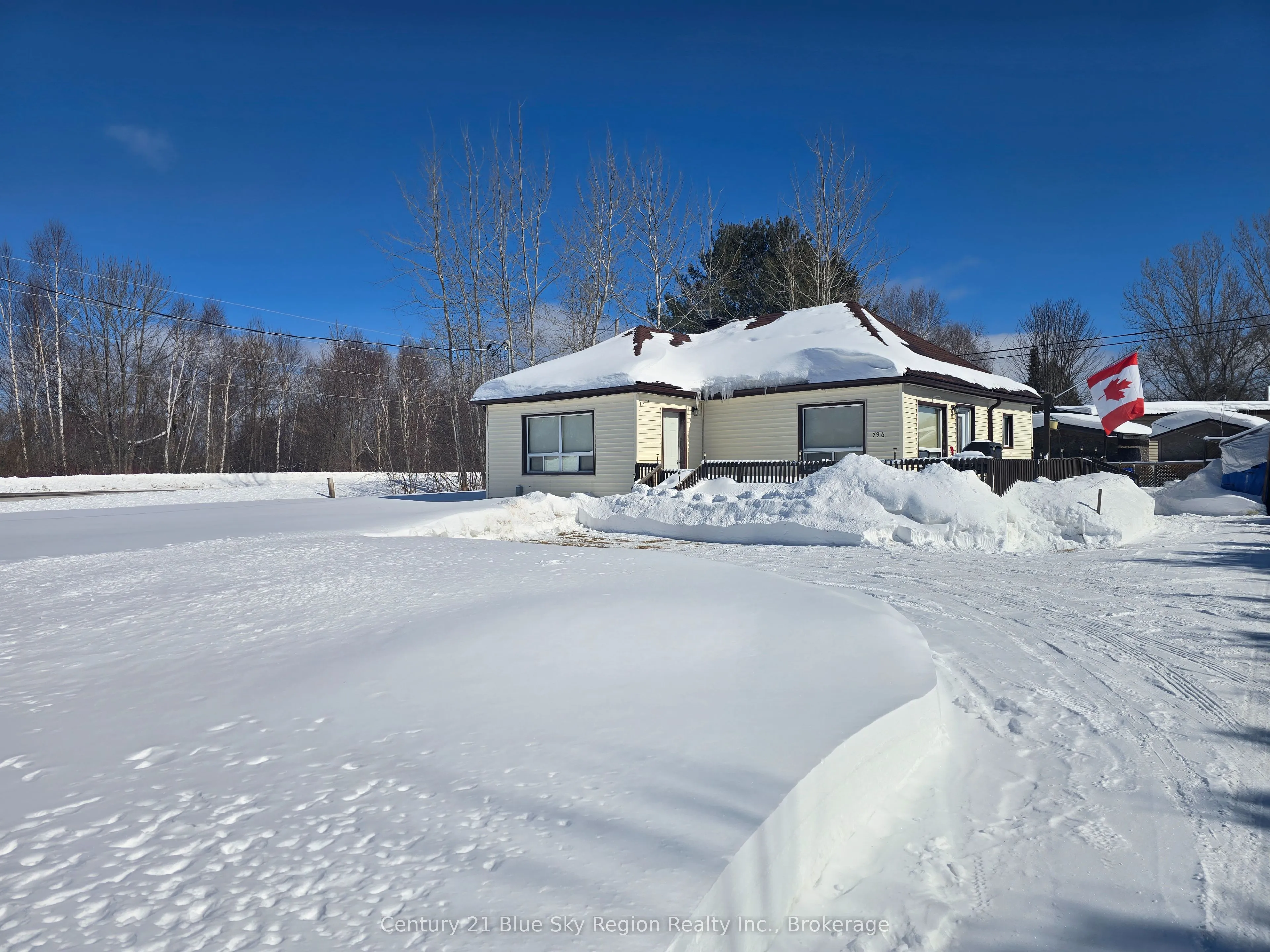 796 COURSOL Road, West Nipissing, ON P2B 3J5