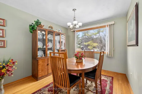 209 Hillview Drive, ON K9K 2N2