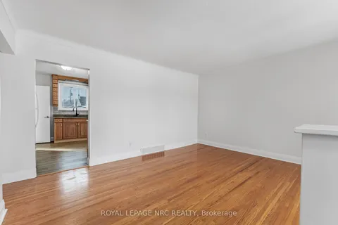 5 Ashford Place, St. Catharines, ON L2P 2G1
