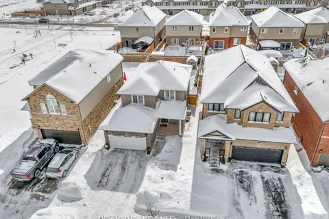 3 Crawford Place, Brant, ON N3L 0A6