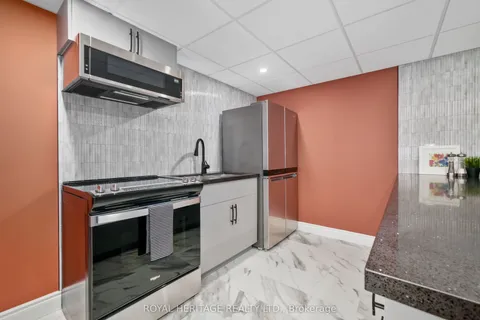 8803 Dale Road, Hamilton Township, ON K9A 4J9
