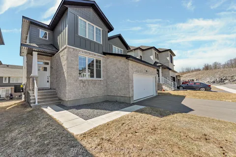 279 Ketchikan Crescent, Kanata, ON K2T 0S2