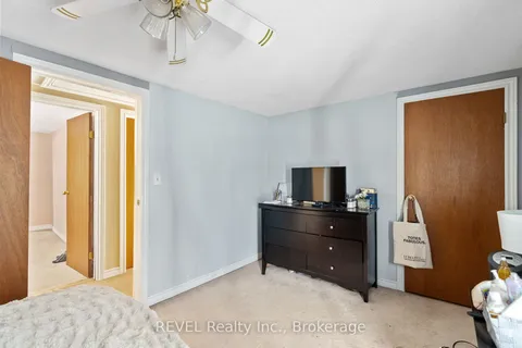 32 Bay Avenue, Welland, ON L3B 3G6
