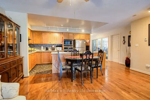 26 Seres Drive, Tillsonburg, ON N4G 5G1