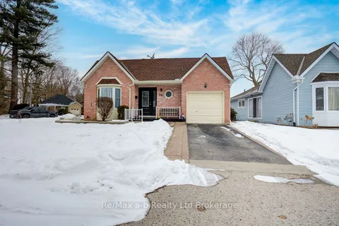 26 Seres Drive, Tillsonburg, ON N4G 5G1