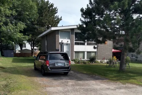 9 Milford Crescent, North Bay, ON P1A 1M4
