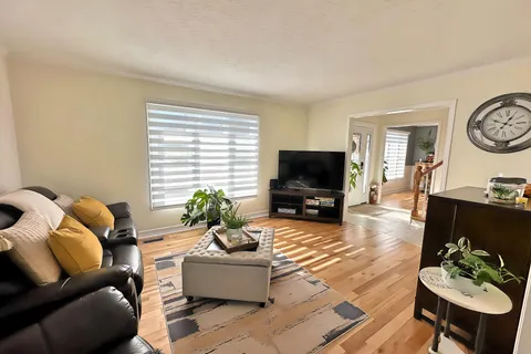 6 Vine Road, Grimsby, ON L3M 5A2