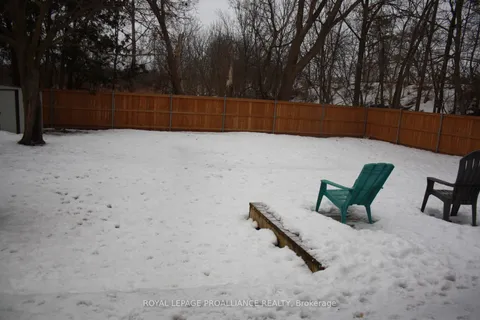 59 Frank Street, Belleville, ON K8P 3V5