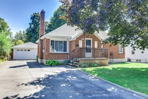 1891 Parkhurst Avenue, London, ON N5V 2C4