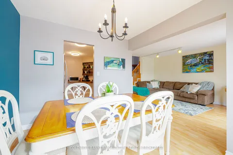6 RANNIE Court, Thorold, ON L2V 4X2