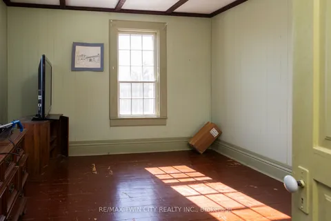 1389 LYNN VALLEY Road, Norfolk, ON N0A 1N1