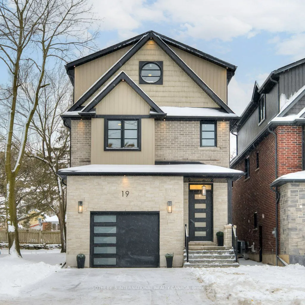 19 Avondale Avenue, Waterloo, ON N2L 2B5