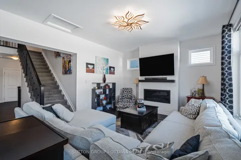 604 Enclave Lane, Clarence-Rockland, ON K4K 0M8