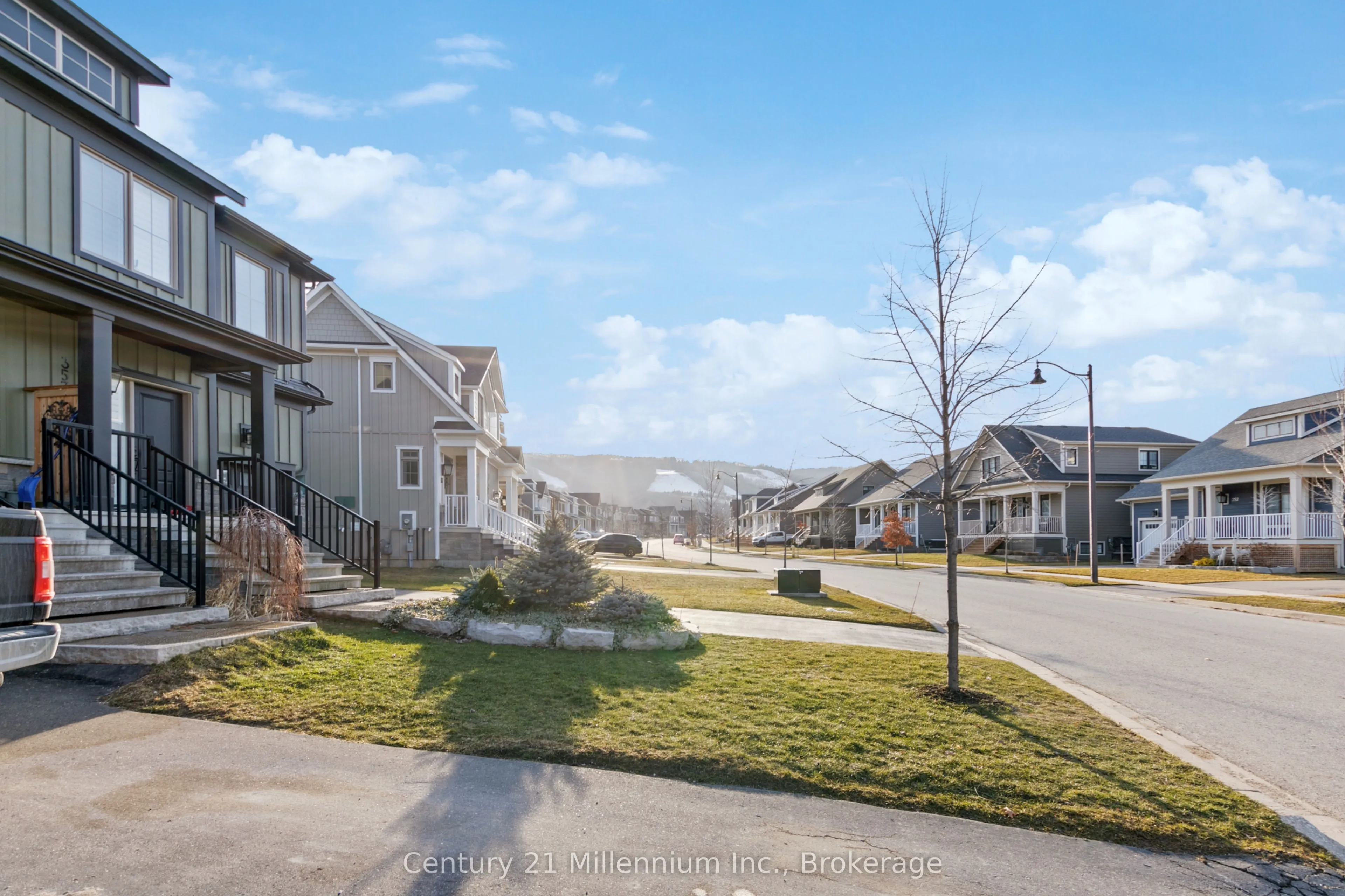 359 YELLOW BIRCH Crescent, Blue Mountains, ON L9Y 0Y5