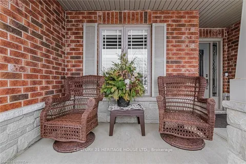 3 Cobblestone Drive, Brant, ON N3L 4G1