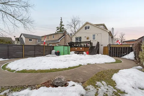 7 Balmoral Avenue, Welland, ON L3B 1S5