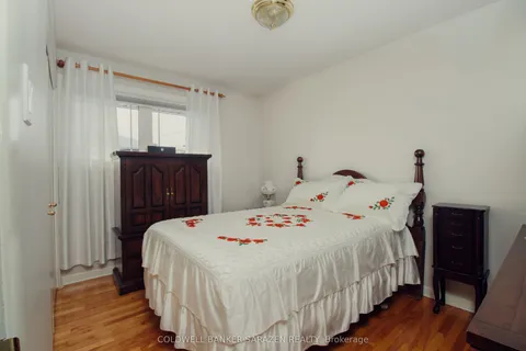 2435 Heaton Avenue, Elmvale Acres and Area, ON K1G 1J1