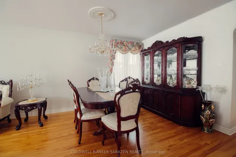 2435 Heaton Avenue, Elmvale Acres and Area, ON K1G 1J1