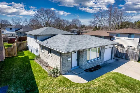 72 Magnolia Drive, Brant, ON N3L 3L3