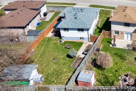 72 Magnolia Drive, Brant, ON N3L 3L3