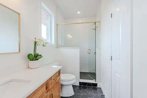 124 South Parkwood Boulevard, Woolwich, ON N3B 0E6