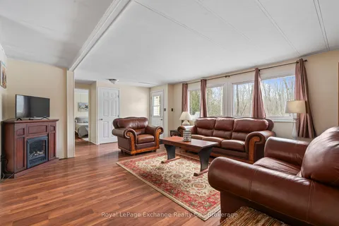 184 Scotts Point Road, Kincardine, ON N0G 2T0