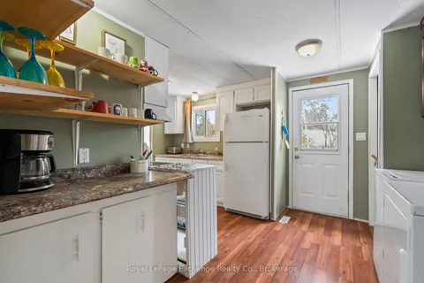 184 Scotts Point Road, Kincardine, ON N0G 2T0