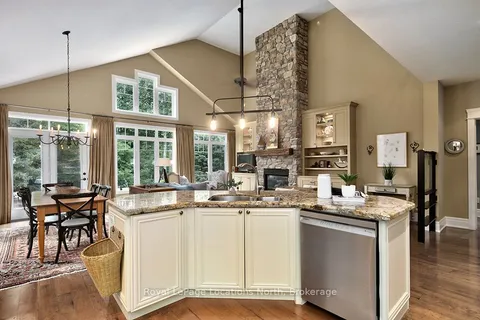 151 RANKINS Crescent, Blue Mountains, ON N0H 2P0