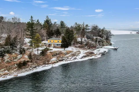 25 Vanston Road, Leeds and the Thousand Islands, ON K0E 1R0